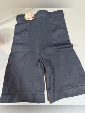 NWT the Shapermint Essentials High-Waisted Shaper Shorts